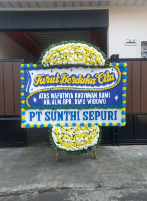 Papan Bunga Duka di Trunamanggala
