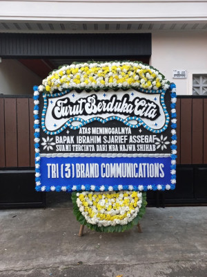 Papan Bunga Duka di Trunamanggala